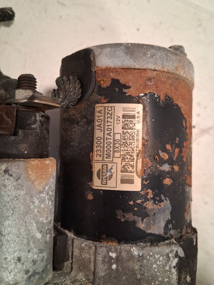 Starter Motor from a 2009 Nissan Altima, photo 2