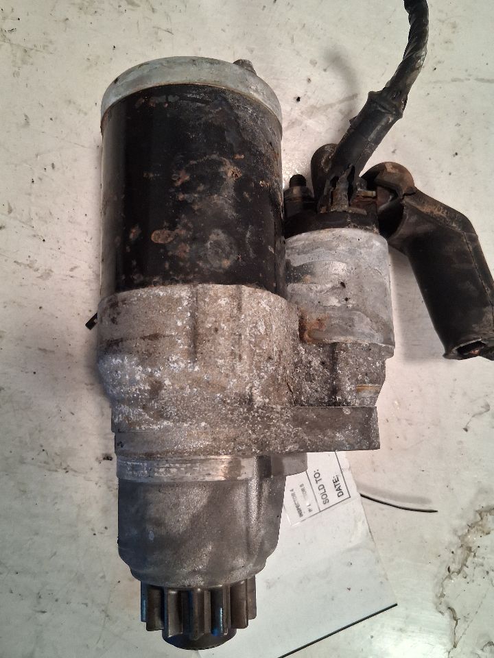 Starter Motor from a 2009 Nissan Altima, photo 3