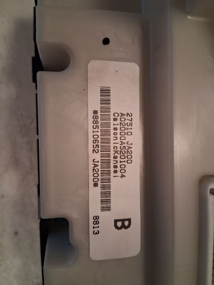 Climate Control Panel from a 2009 Nissan Altima, photo 5
