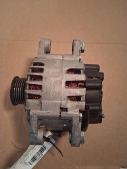 Alternator from a 2009 Hyundai Santa Fe, photo 1