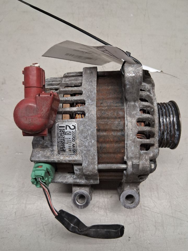 Alternator from a 2013 Subaru Impreza, photo 2