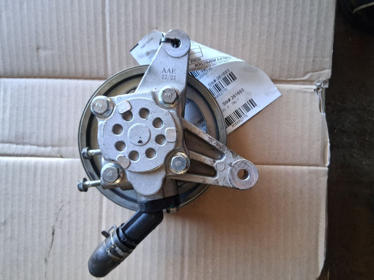 Power Steering Pump from a 2008 Honda Accord, photo 2
