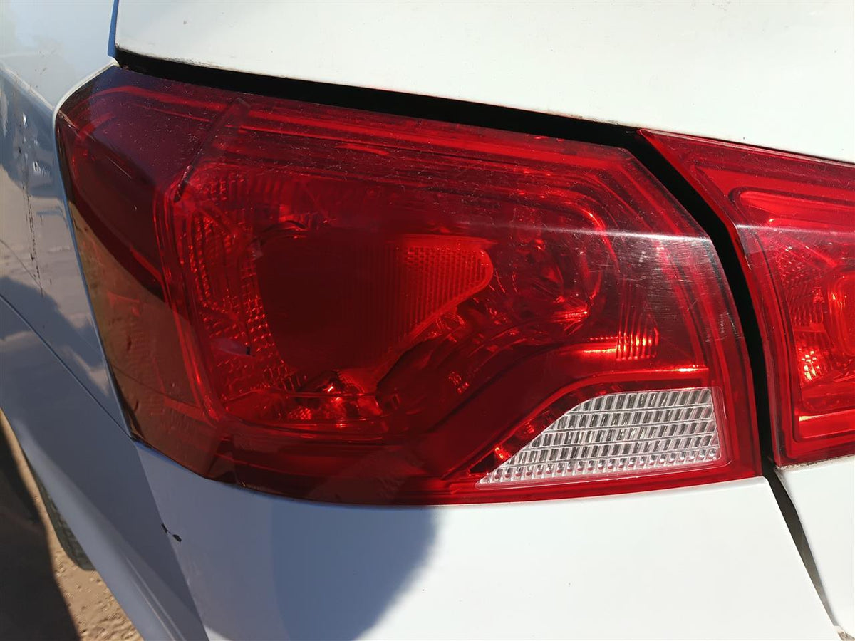Tail Light from a 2017 Chevrolet Impala, left side, photo 1