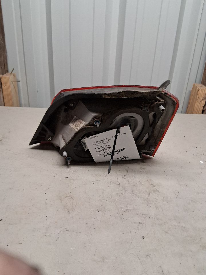 Tail Light from a 2017 Chevrolet Impala, left side, photo 3