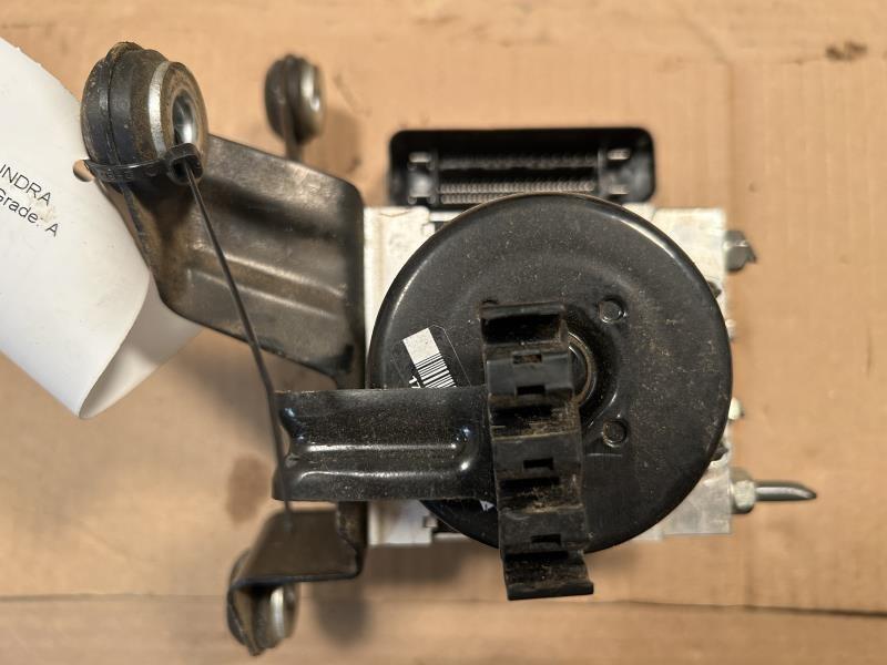 ABS Pump Module from a 2011 Toyota Tundra, photo 1