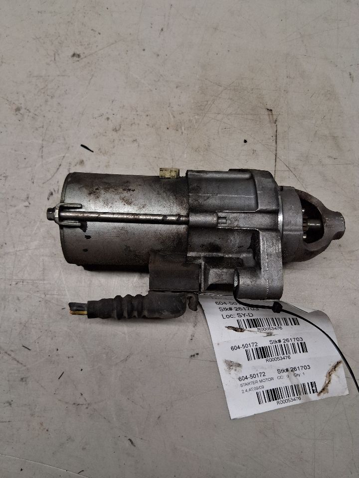 Starter Motor from a 2010 Honda Accord, photo 2