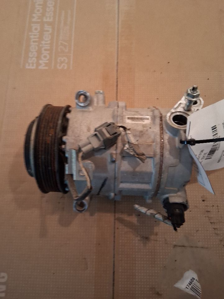 AC Compressor from a 2014 Dodge Dart, photo 1