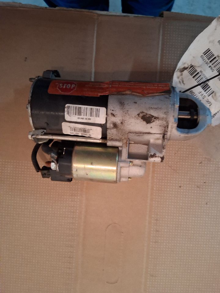 Starter Motor from a 2010 Hyundai Veracruz, photo 2