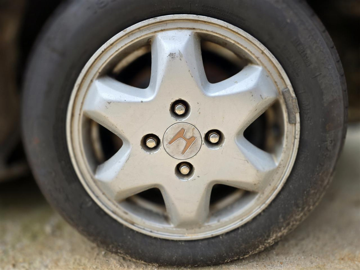 Wheel from a 1995 Honda Accord, photo 1