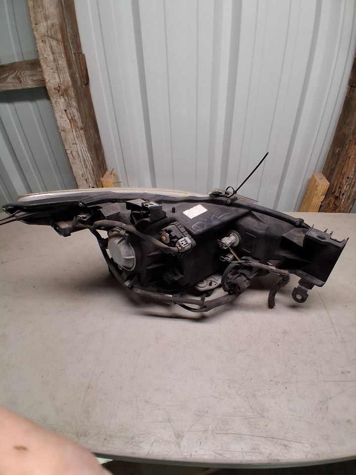 Headlight Assembly from a 2014 Infiniti QX60, left side, photo 3