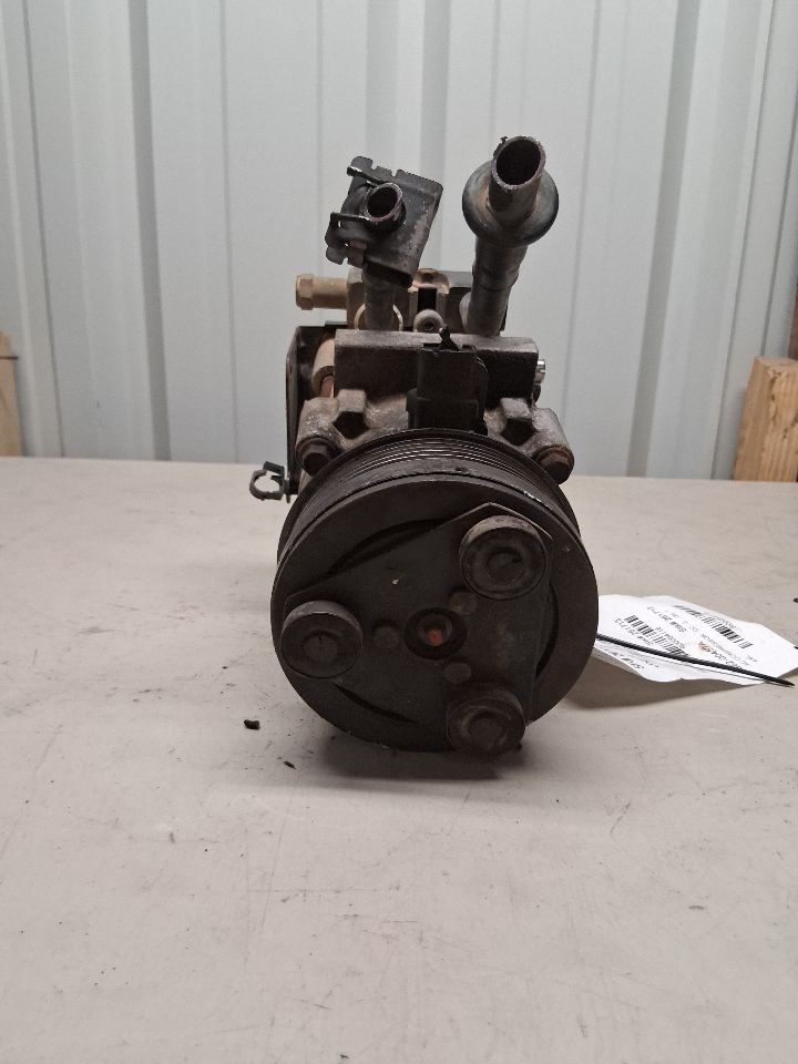 AC Compressor from a 1996 Mercury Grand Marquis, photo 2