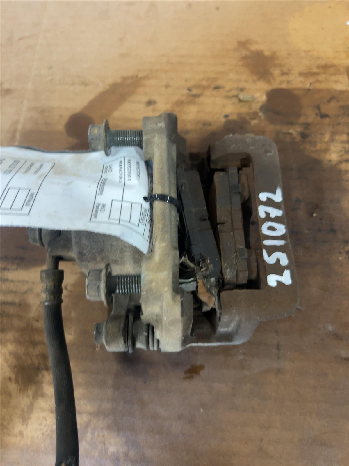 Brake Caliper from a 2004 Honda Pilot, rear, right side, photo 1