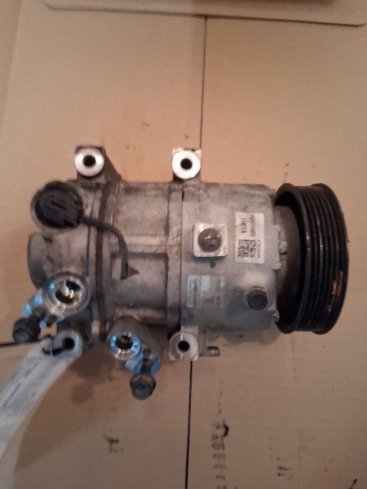 AC Compressor from a 2019 Kia Optima, photo 2