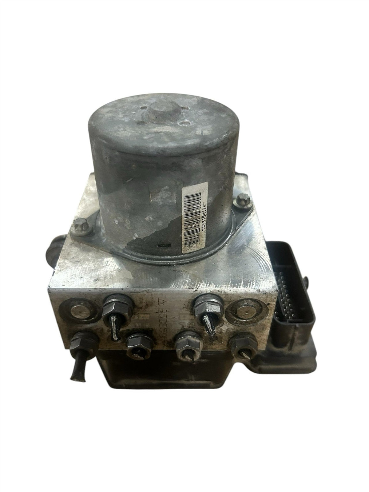 ABS Pump Module from a 2015 Volkswagen Tiguan, photo 2