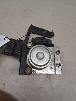 ABS Pump Module from a 2009 Nissan Rogue, photo 1