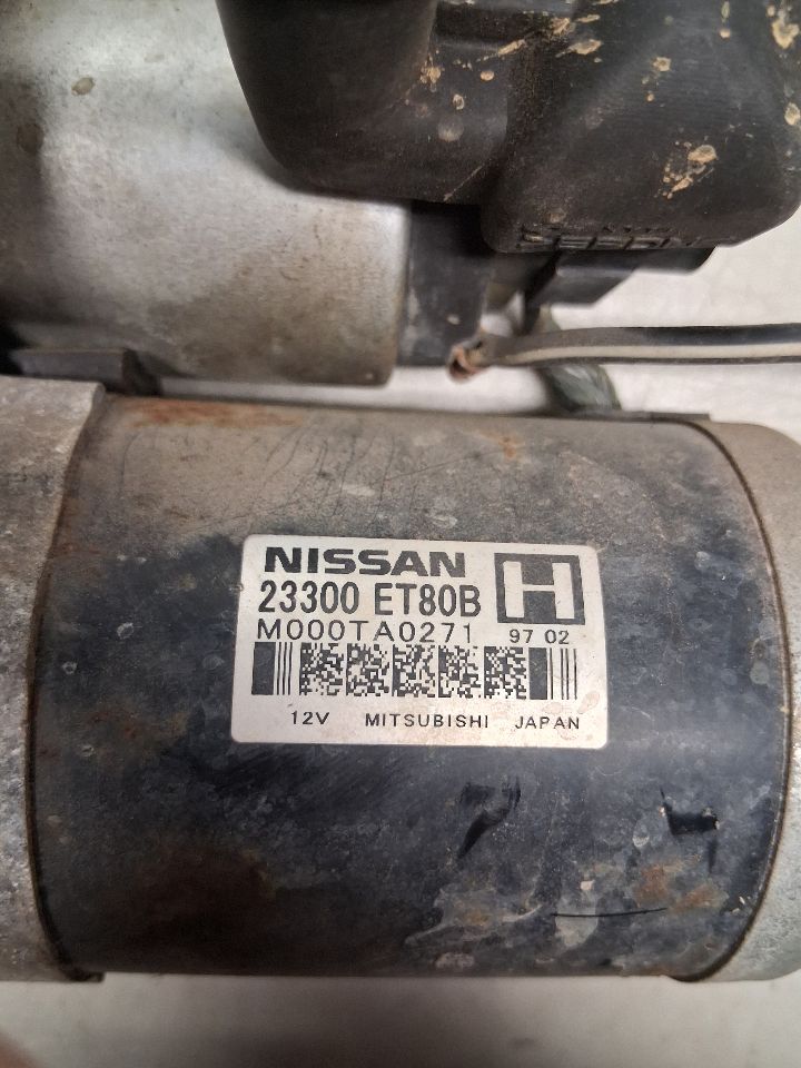 Starter Motor from a 2009 Nissan Rogue, photo 2
