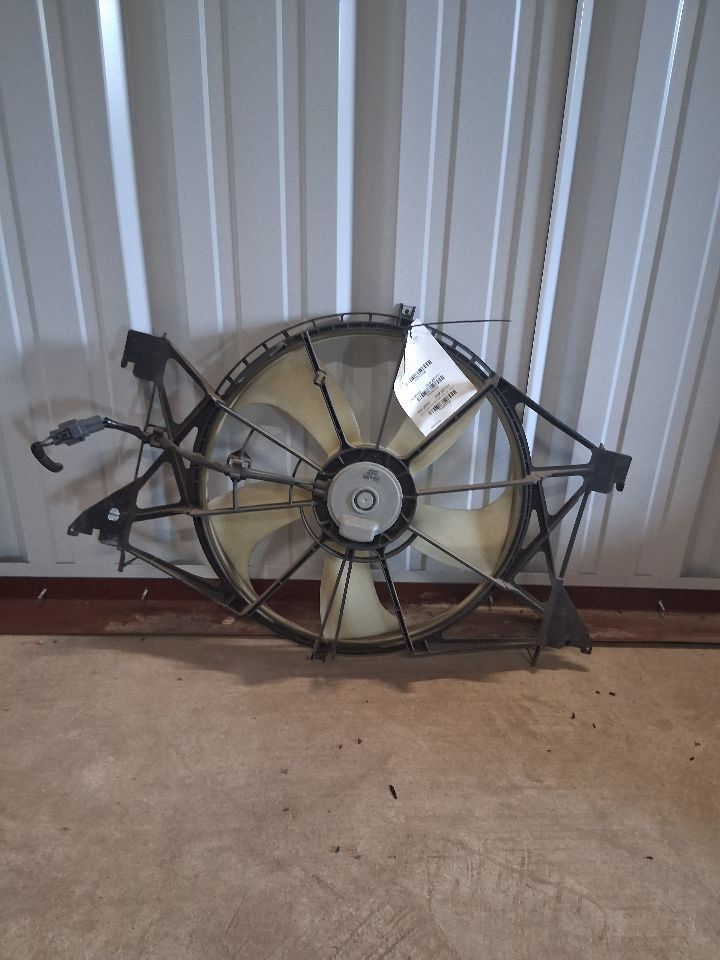 Radiator Fan Assembly from a 2018 Ram 1500, photo 1