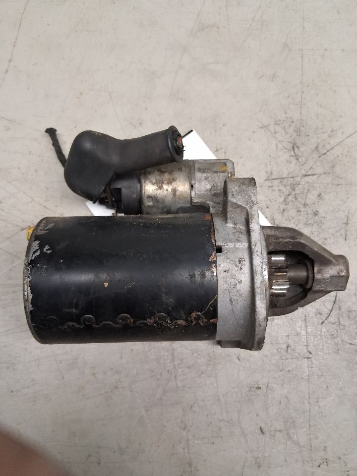 Starter Motor from a 2012 Hyundai Accent, photo 1