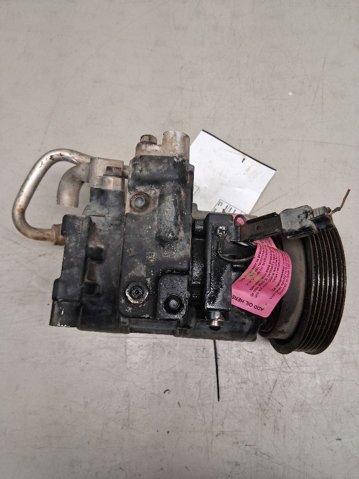 AC Compressor from a 2012 Hyundai Accent, photo 3