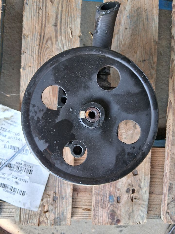 Power Steering Pump from a 2009 Mitsubishi Galant, photo 1
