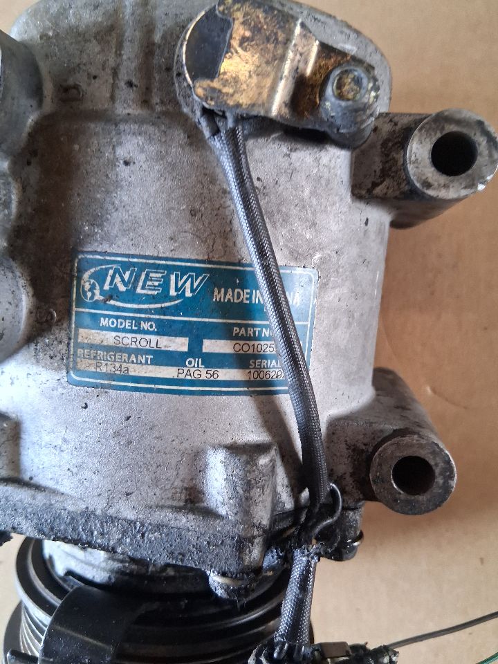 AC Compressor from a 2003 Ford Thunderbird, photo 3