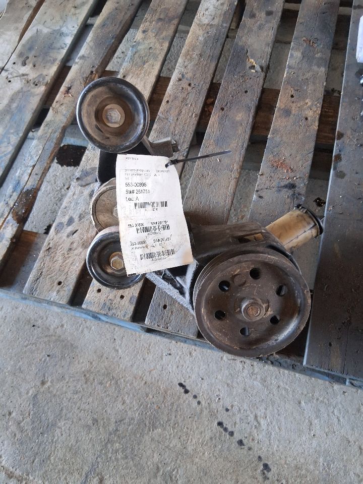 Power Steering Pump from a 2000 Ford Ranger, photo 3