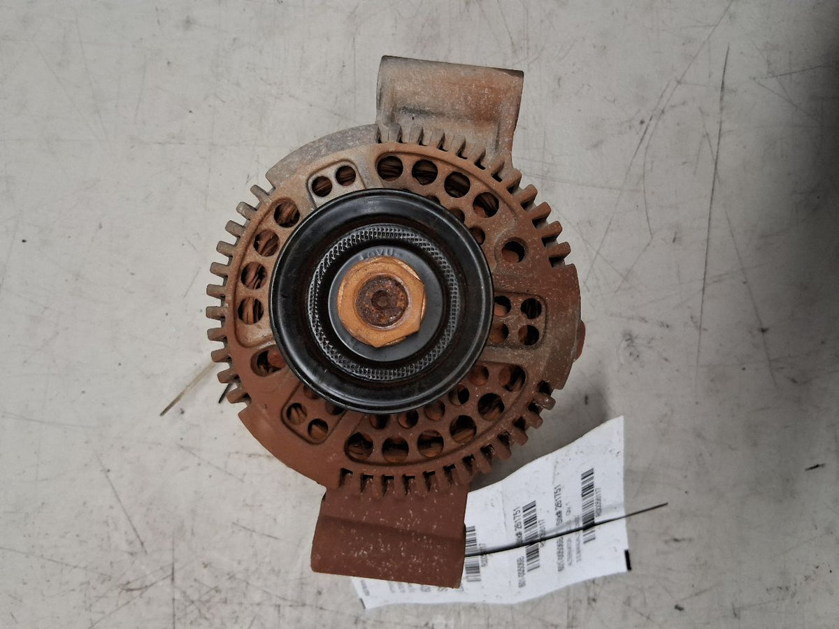 Alternator from a 2000 Ford Ranger, photo 2