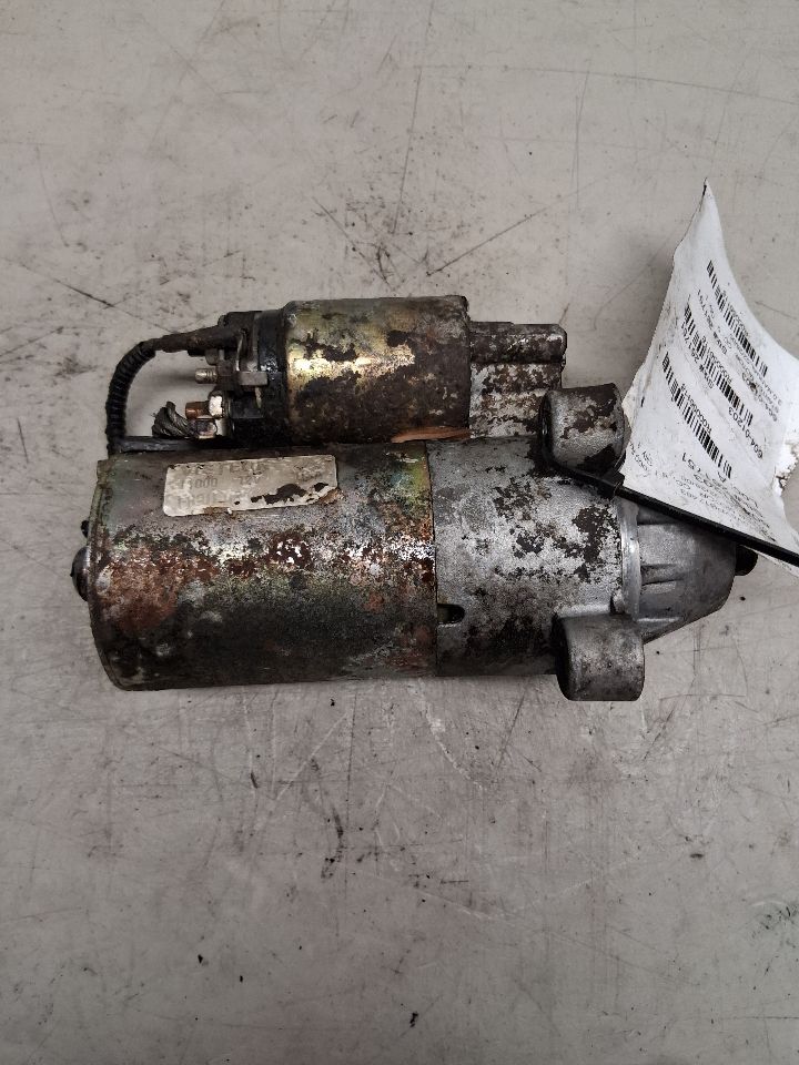 Starter Motor from a 2000 Ford Ranger, photo 3