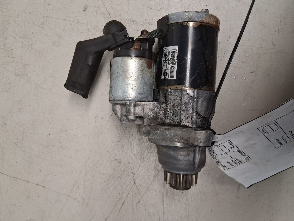 Starter Motor from a 2011 Nissan Altima, photo 2