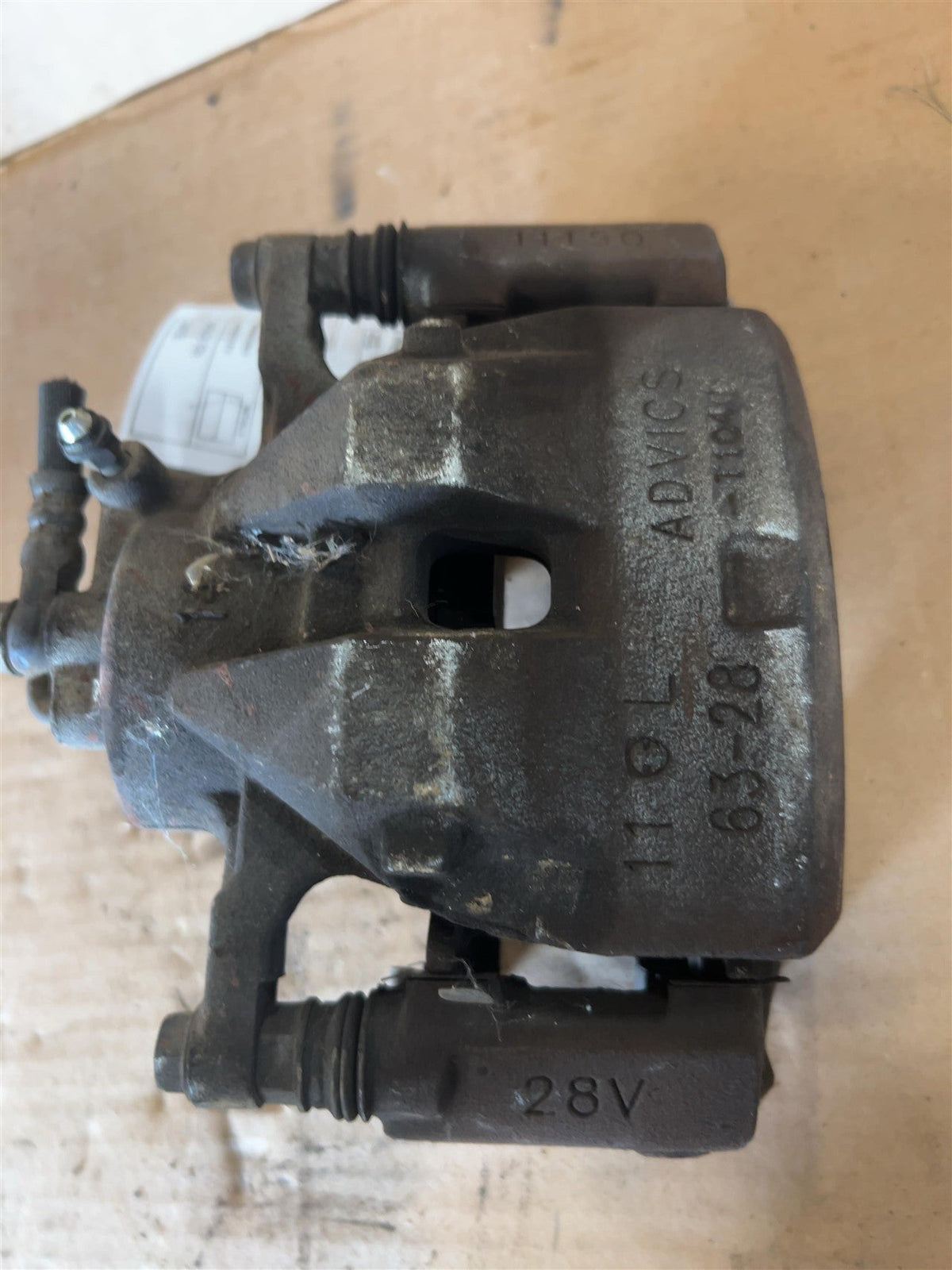 Brake Caliper from a 2009 Toyota Camry, front, right side, photo 3