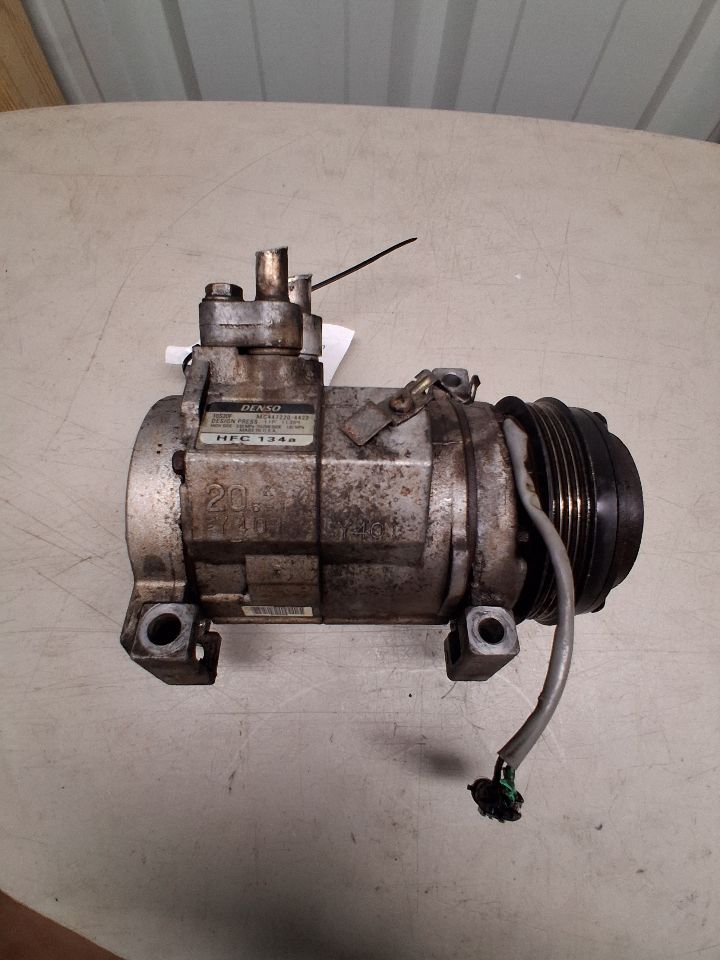 AC Compressor from a 2004 Chevrolet Tahoe, photo 1