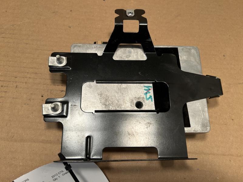 Communication Module from a 2012 Cadillac CTS, photo 2