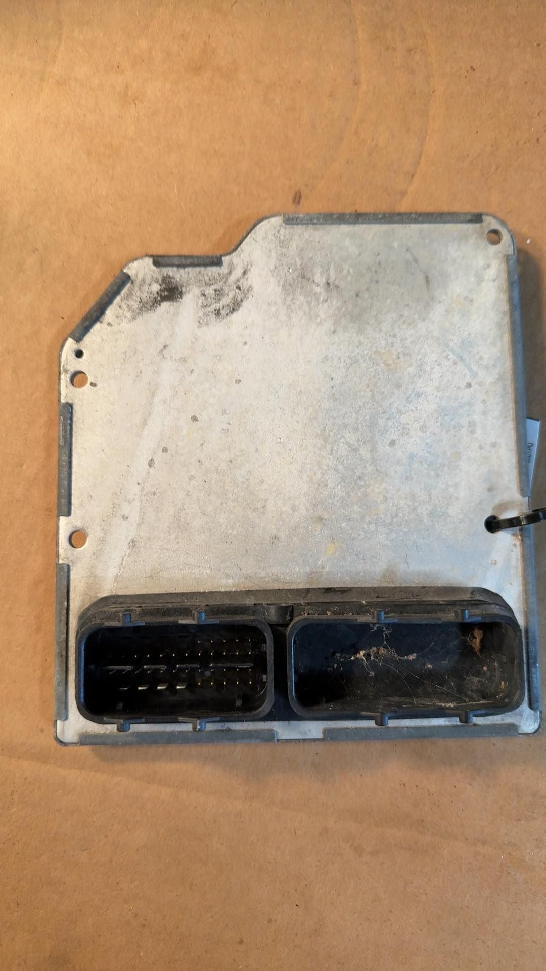 Transmission Control Module (TCM) from a 2007 Cadillac, photo 2