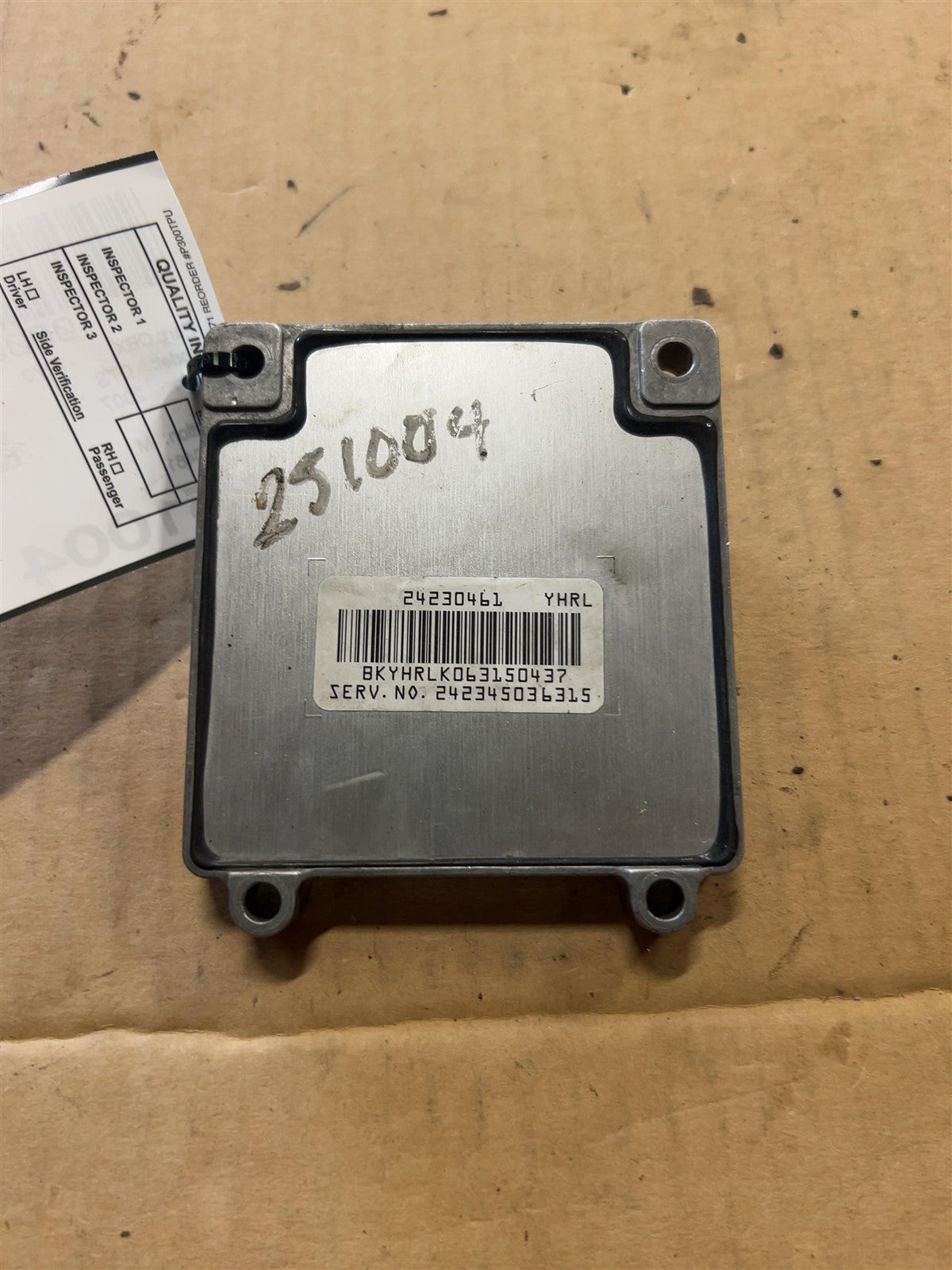 Transmission Control Module (TCM) from a 2007 Cadillac, photo 1