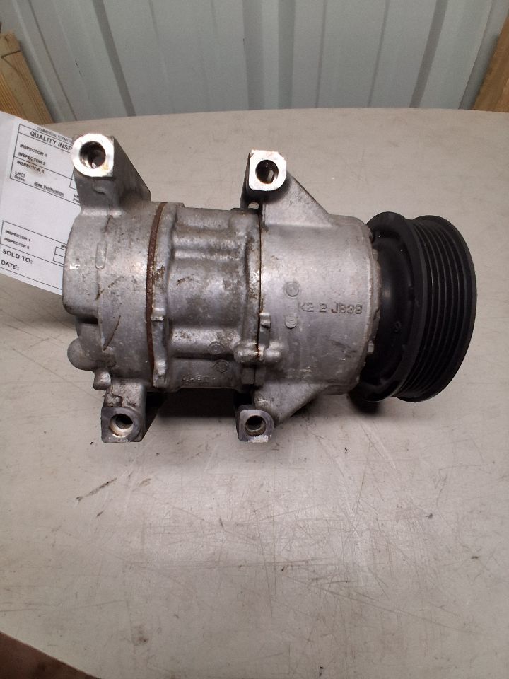 AC Compressor from a 2017 Hyundai Sonata, photo 2