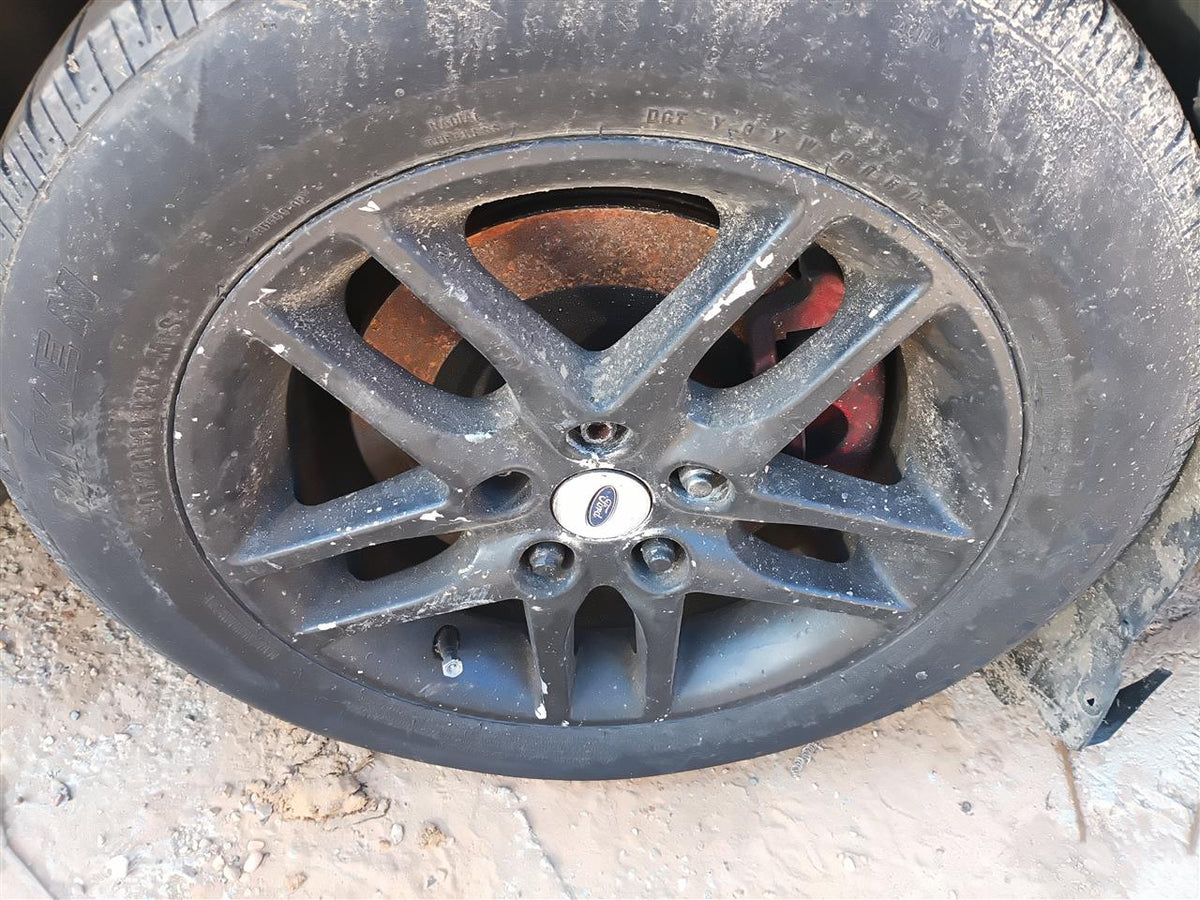Wheel from a 2011 Ford Fusion, photo 1