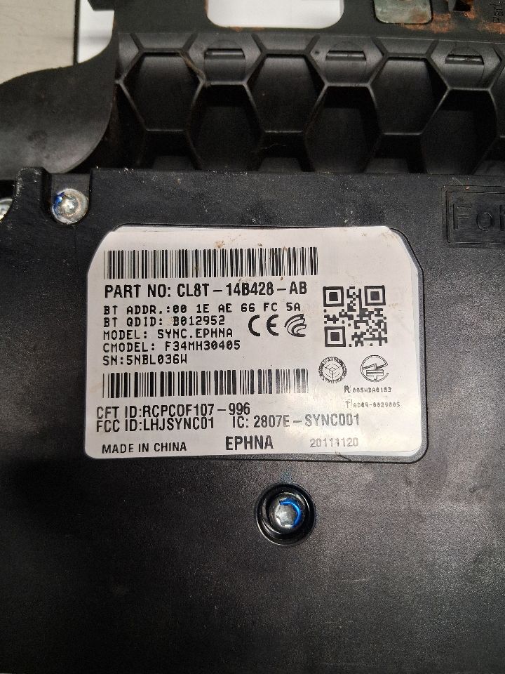 Communication Module from a 2012 Ford Escape, photo 3