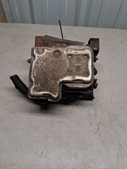 ABS Pump Module from a 2004 Chevrolet Tahoe, photo 1