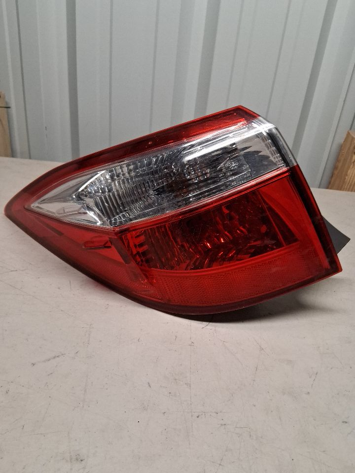 Tail Light from a 2015 Toyota Corolla, left side, photo 1