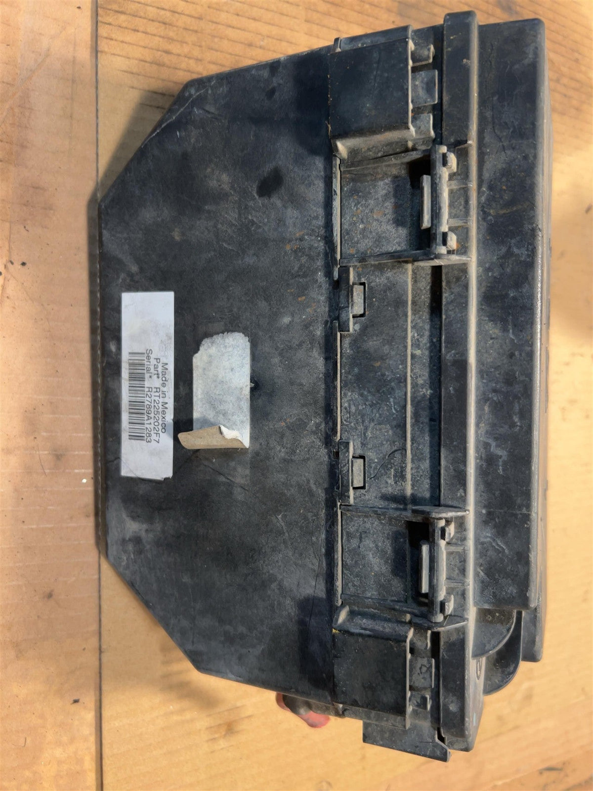 Multifunction Control Module from a 2010 Dodge Caravan, photo 2