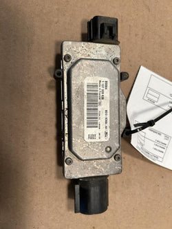 Cooling Fan Control Module from a 2012 Ford Fusion, photo 1