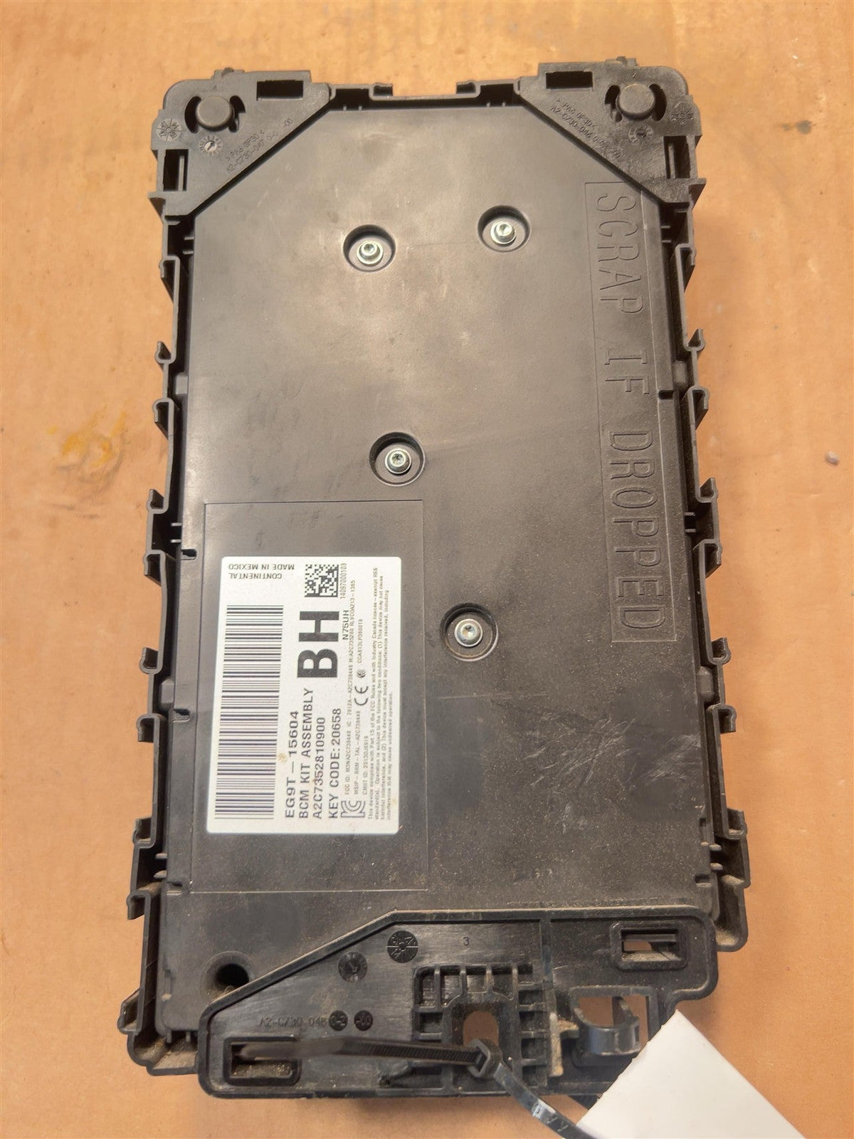 Multifunction Control Module from a 2014 Ford Fusion, photo 1