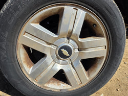 Wheel from a 2007 Chevrolet Silverado 1500, photo 1