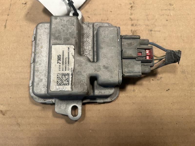 Trailer Tow Module from a 2018 GMC Sierra 1500, photo 1