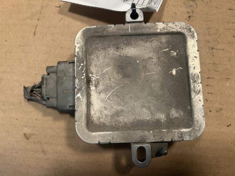 Trailer Tow Module from a 2018 GMC Sierra 1500, photo 2