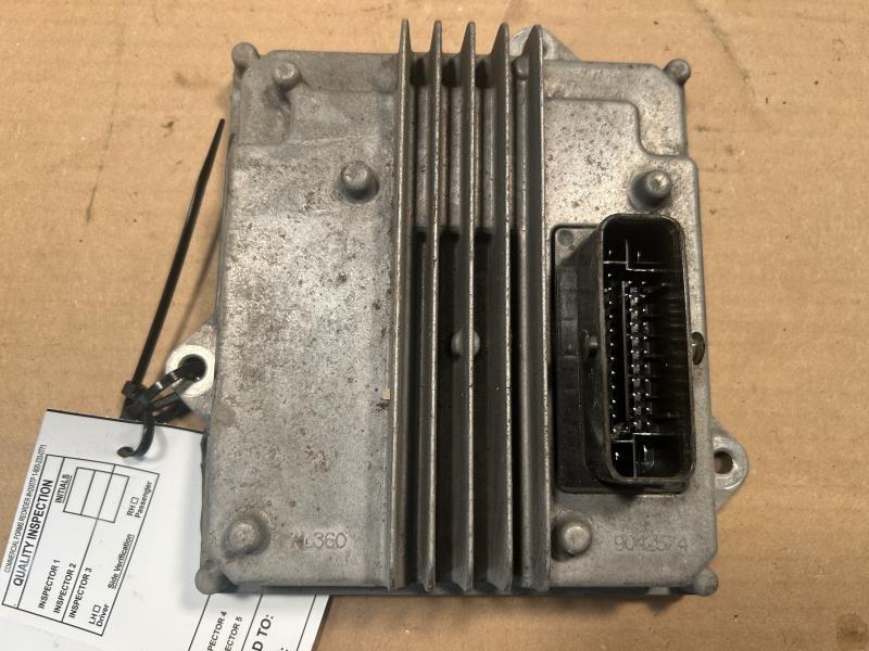Suspension Control Module from a 2018 GMC Sierra 1500, photo 1