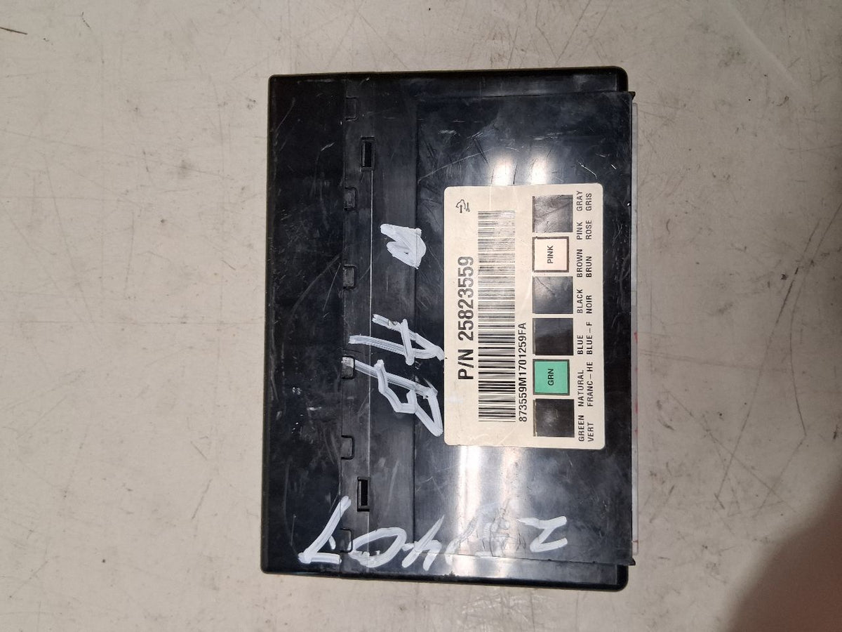 Body Control Module (BCM) from a 2007 GMC Sierra 1500, photo 1
