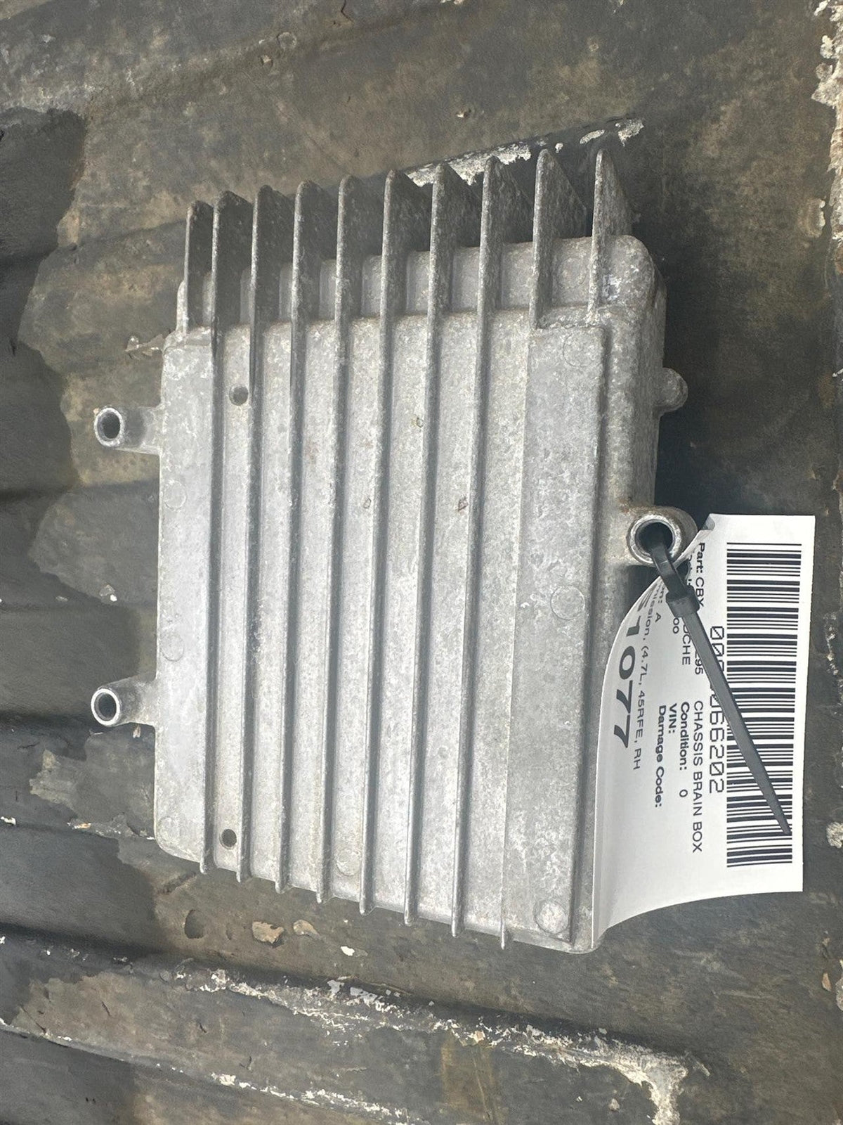 Transmission Control Module (TCM) from a 2000 Jeep Grand Cherokee, photo 1