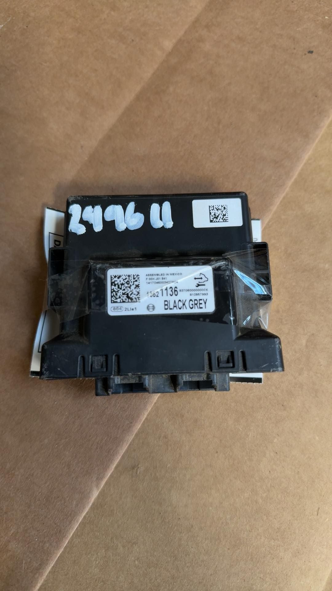 Driver Assist Module from a 2018 Chevrolet Malibu, photo 1