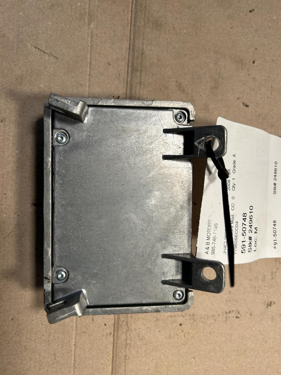 Air Bag Control Module from a 2008 Acura TSX, photo 2